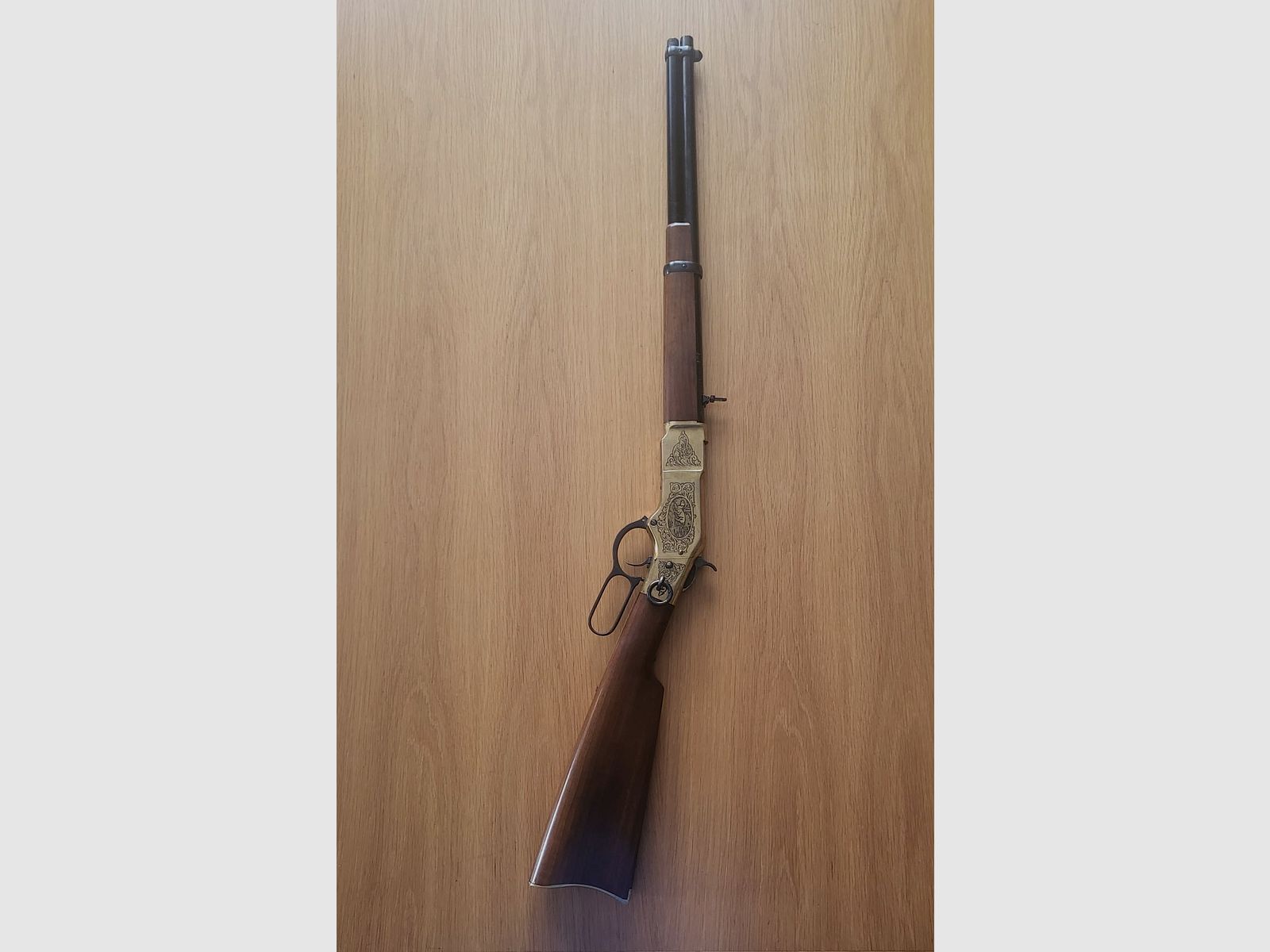 Uberti M 1866 Yellow Boy Unterhebelrepetierer 22 lfb