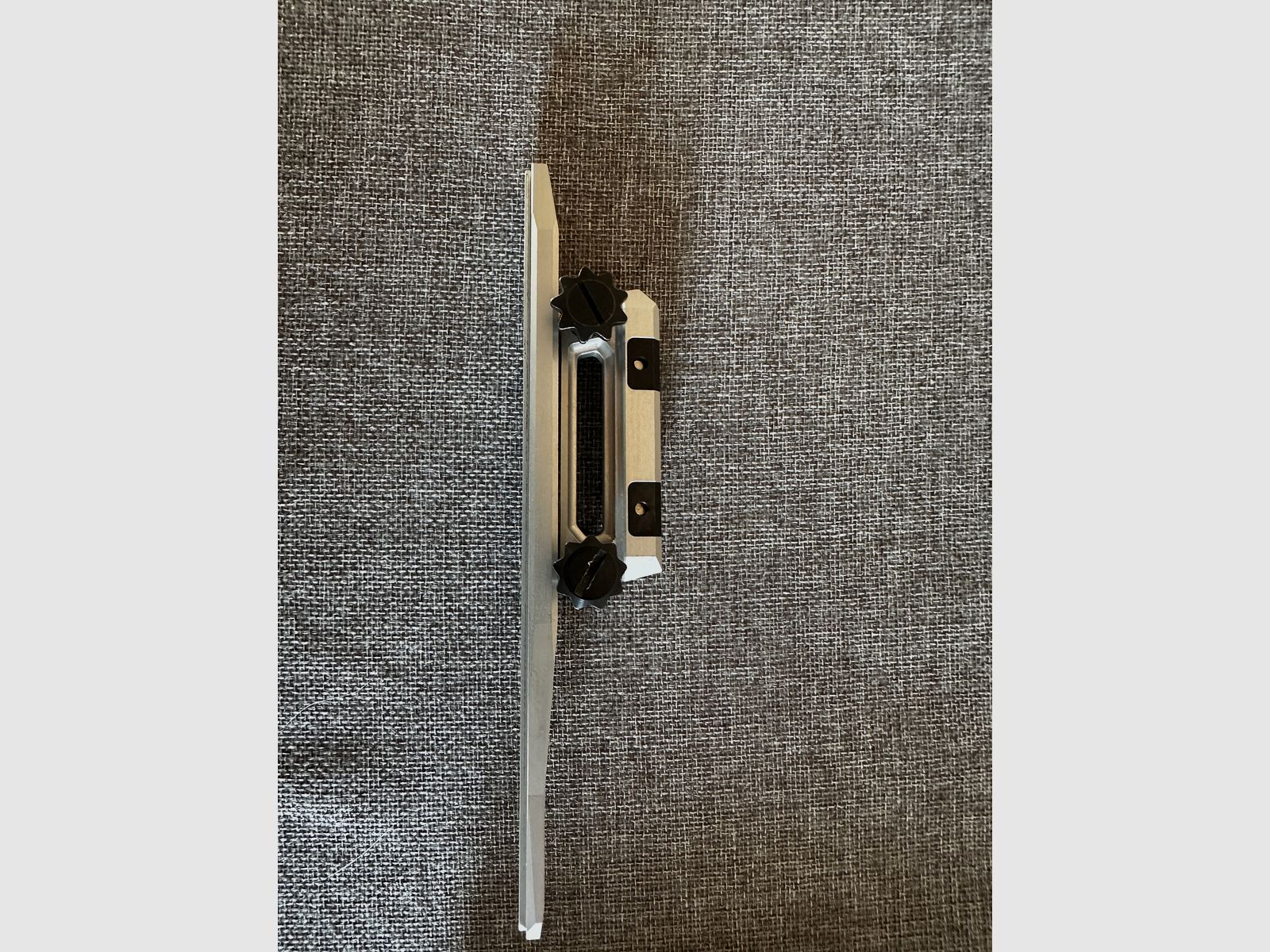 Micro Mount by Centra Montage Montageerhöhung 50m 100m Prismaschine