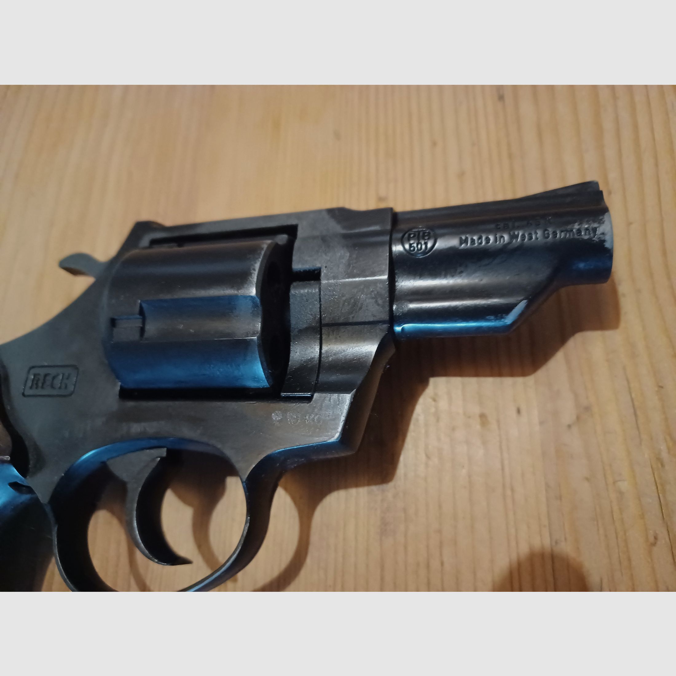 Reck revólver de fogueo Agente 45