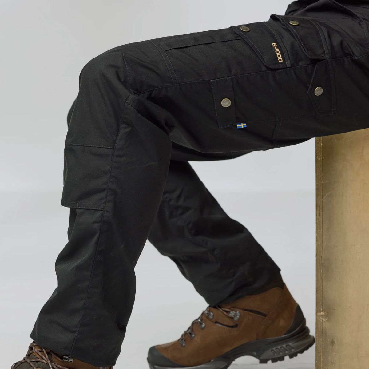 FJÄLLRÄVEN Barents Pro Trousers M Dark Olive Regular Fit