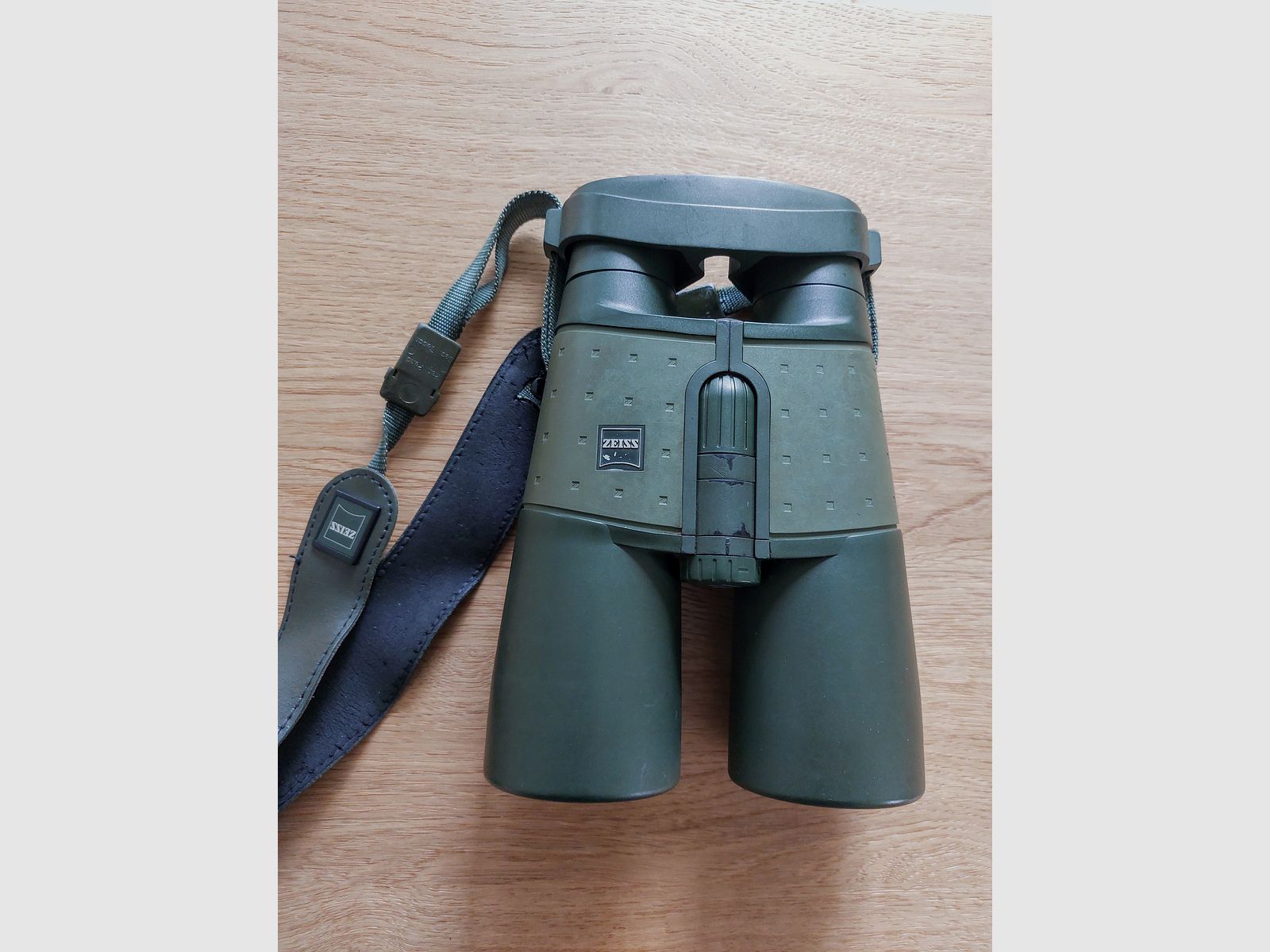 Carl Zeiss 10x56 B T* P*