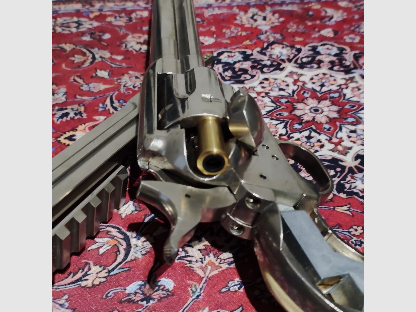 King Arms Peacemaker in silver-chrome