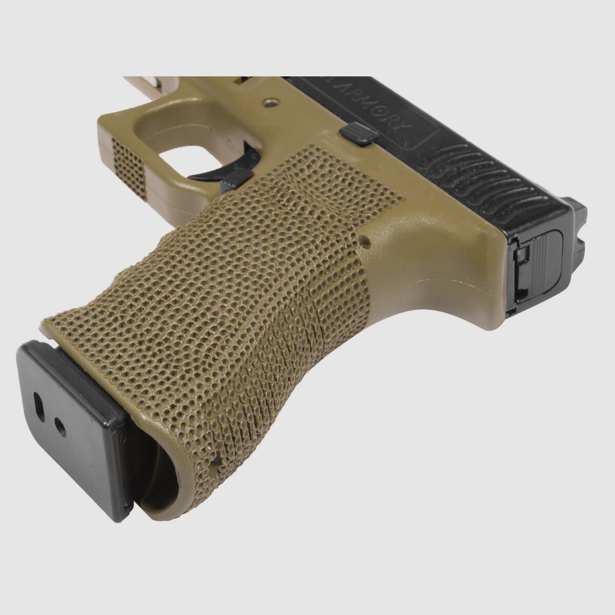 P01 GBB Airsoft Pistool met Grip Stippling in Olijf | Delta Armory