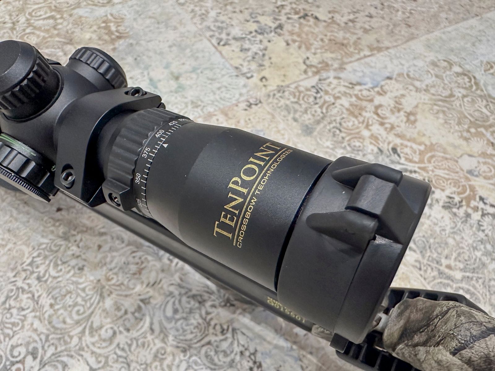 TenPoint Shadow Ultra Lite (350 FPS) inkl. TenPoint Rangemaster Pro 2-6 x 32 - Armbrust