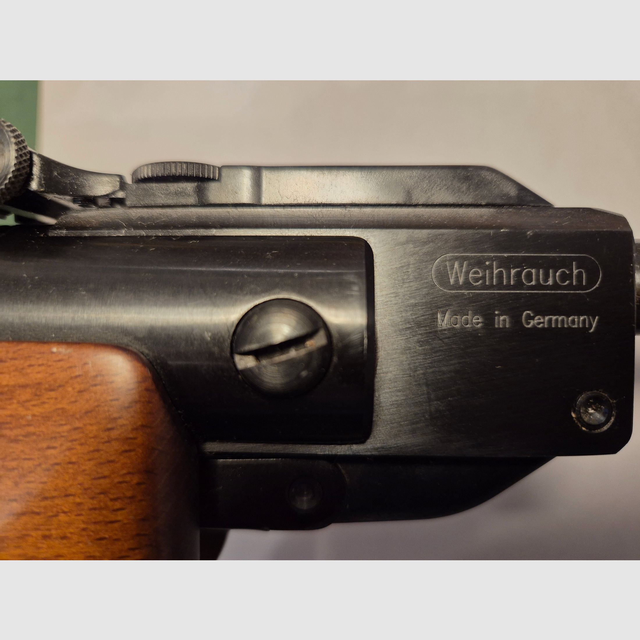 Weihrauch HW 35 Luftgewehr, Kaliber 4,5mm, mit Zielfernrohr und Schalldämpfer