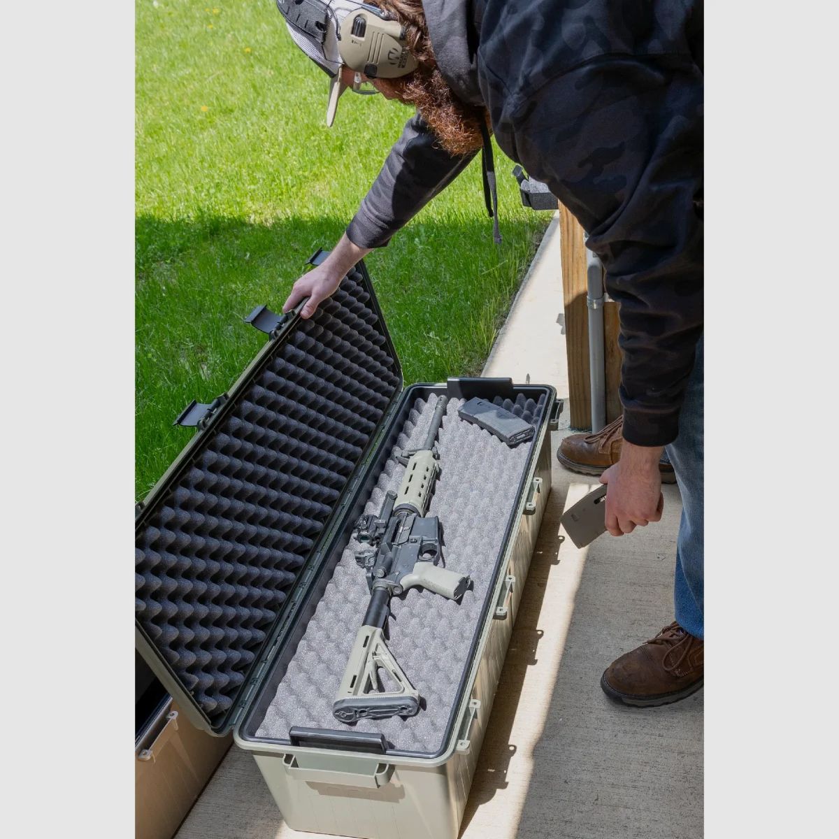 MTM tactical transport box with wheels