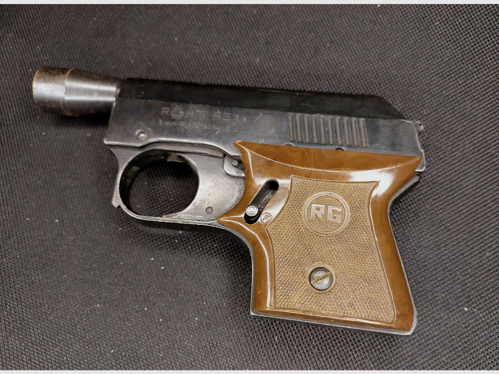 Pocket pistol RG3s - Röhm RG 3 s blank firing pistol cal. 6mm Flobert (PTB 33-69)