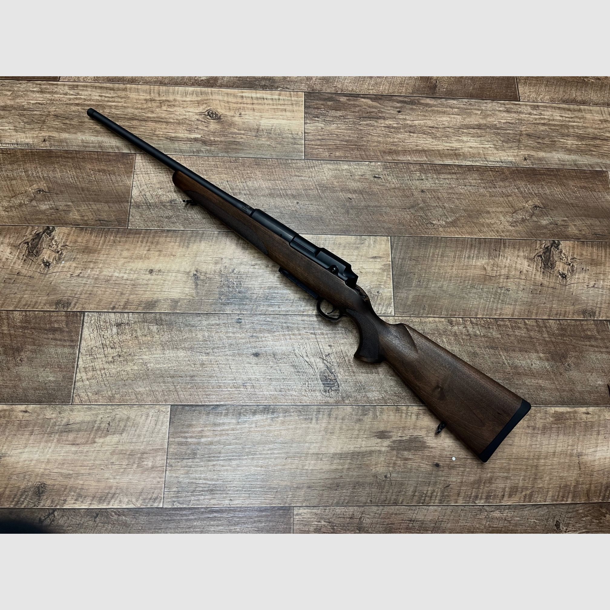 Mauser M 25 Pure SET avec lunette 2-12x50 et silencieux en titane disponible immédiatement !