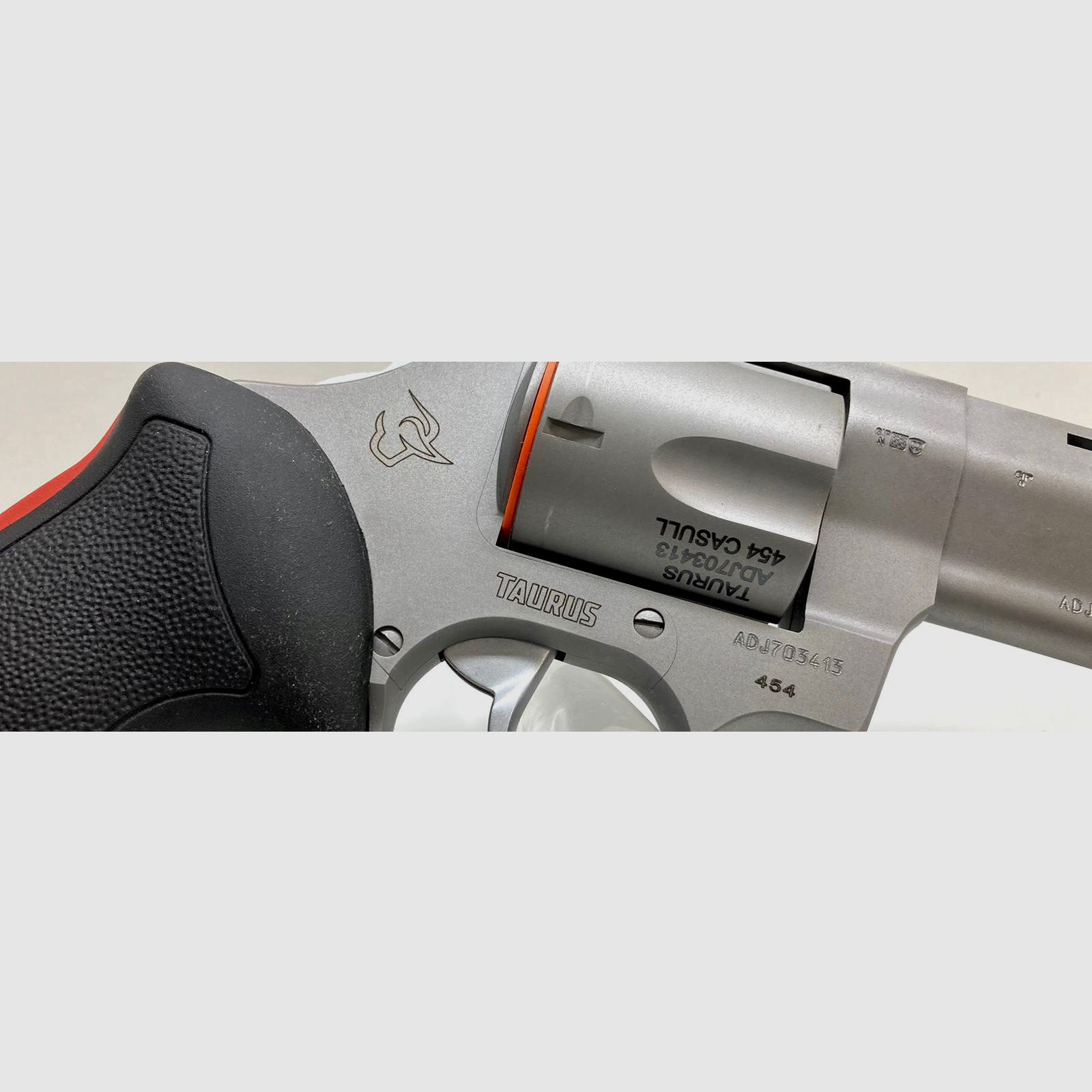 TAURUS Raging Bull | .454 Casull