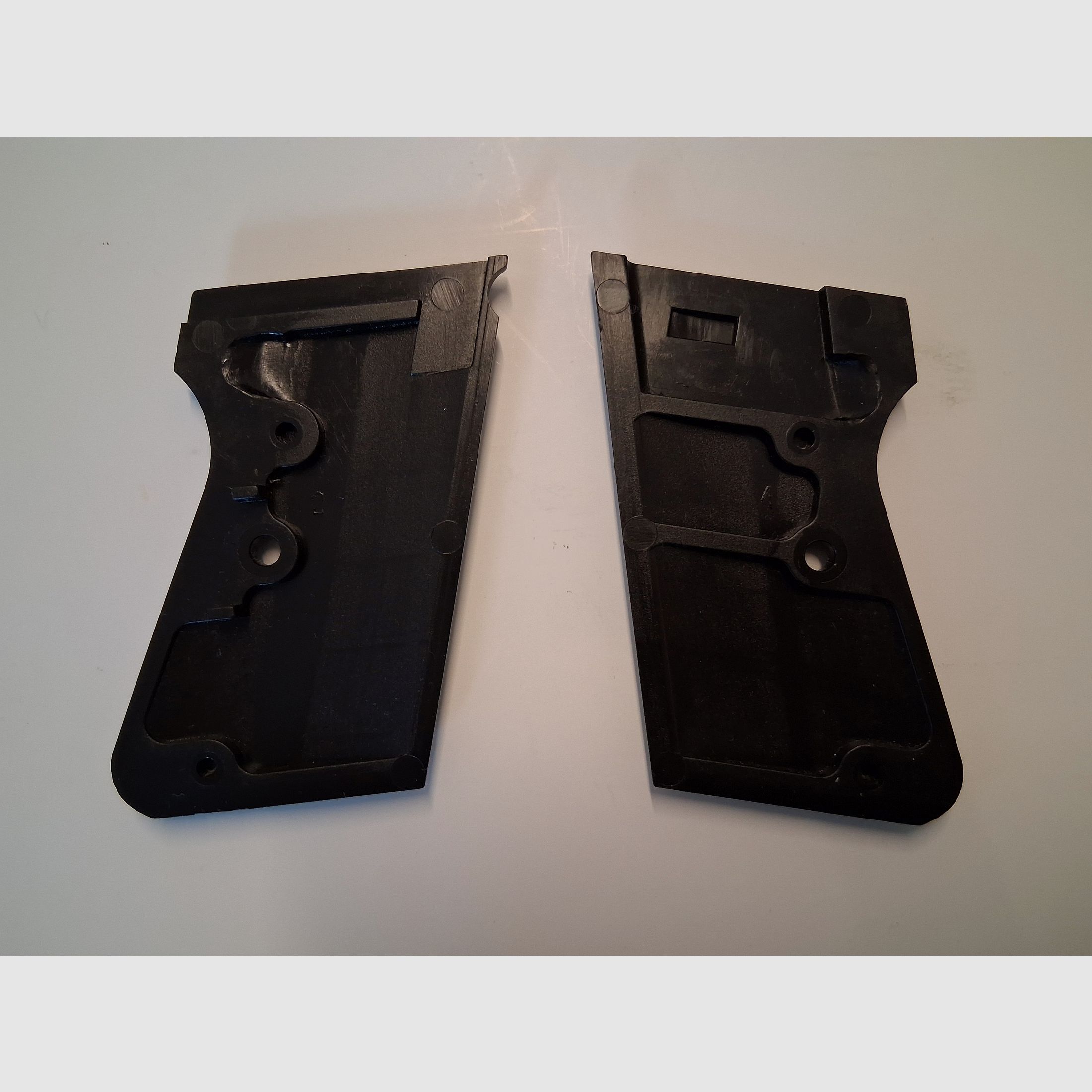 Griffschalen voor ME 9 Para (als nieuw)