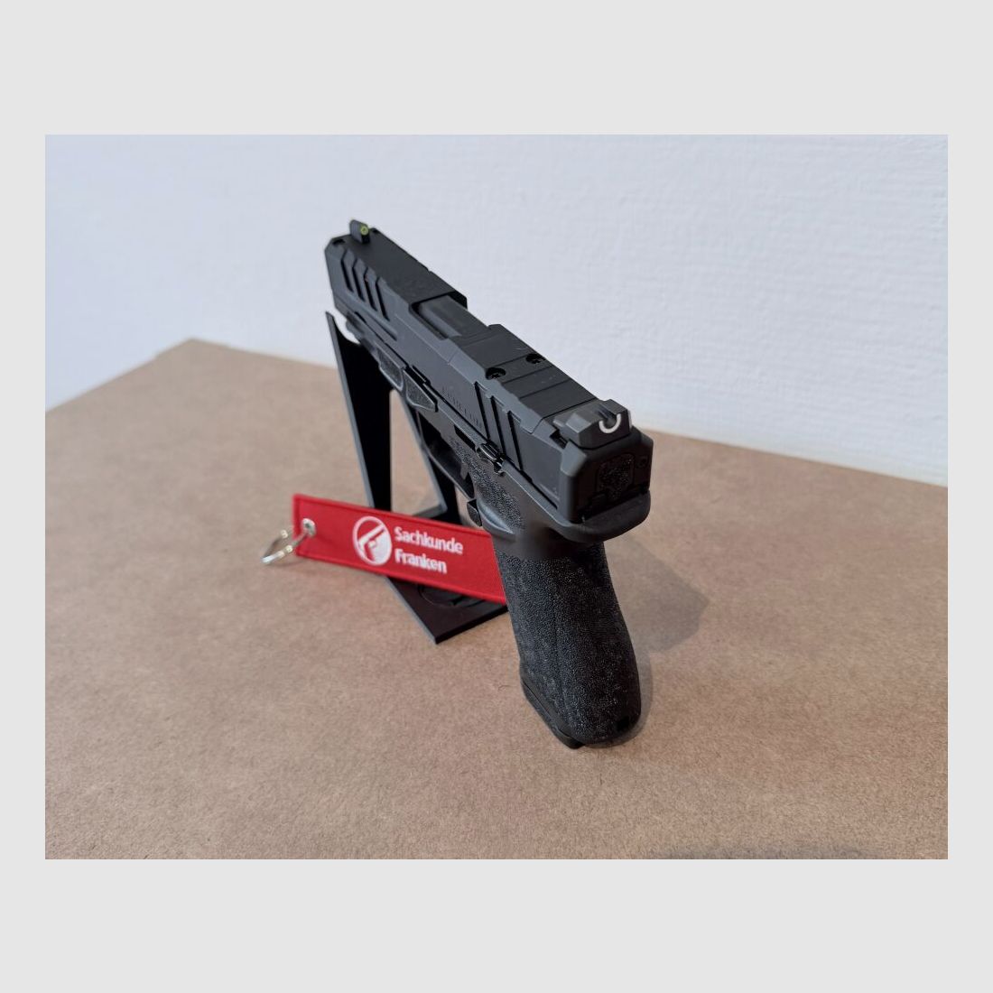 Springfield Armory Echelon Compact 4" Zwart 9mmLuger, afbeelding 2 van 5