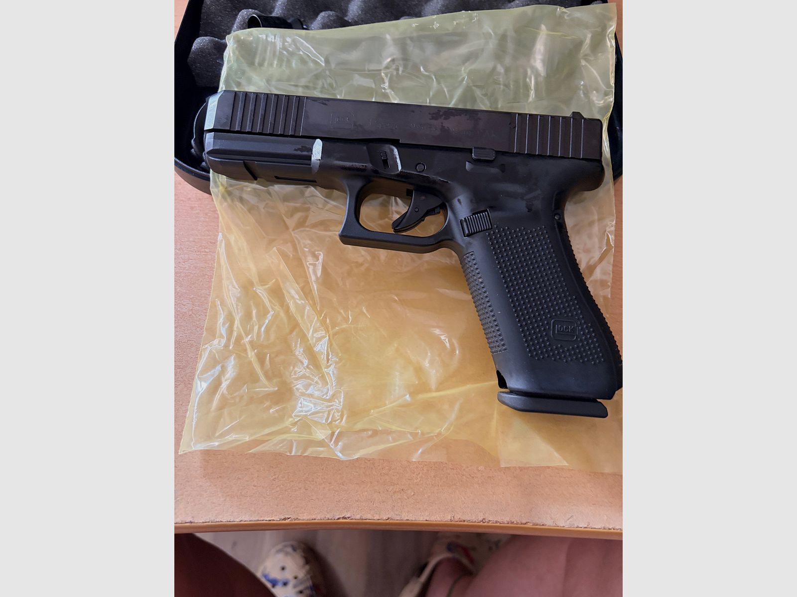 Glock 17 Gen 5 SV -NEU- Ungeschossen-Werksgeölt- OVP ind original Glock Koffer