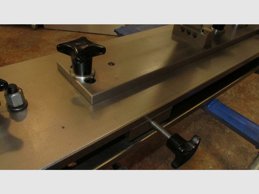 Briol stalowy stół strzelecki do testów amunicji, określanie grupy, .22 LR