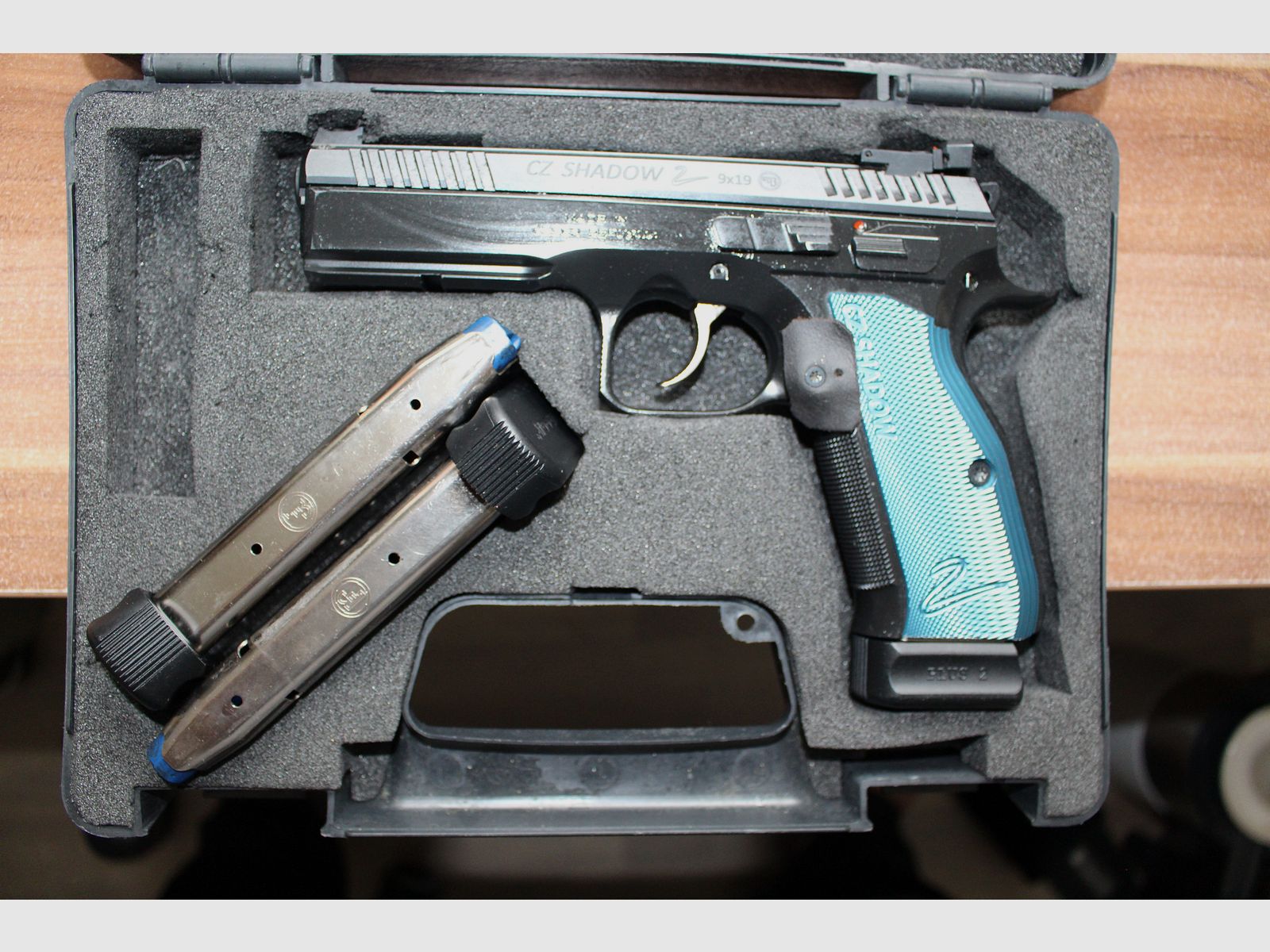 CZ-Shadow Line II w kolorze turkusowym