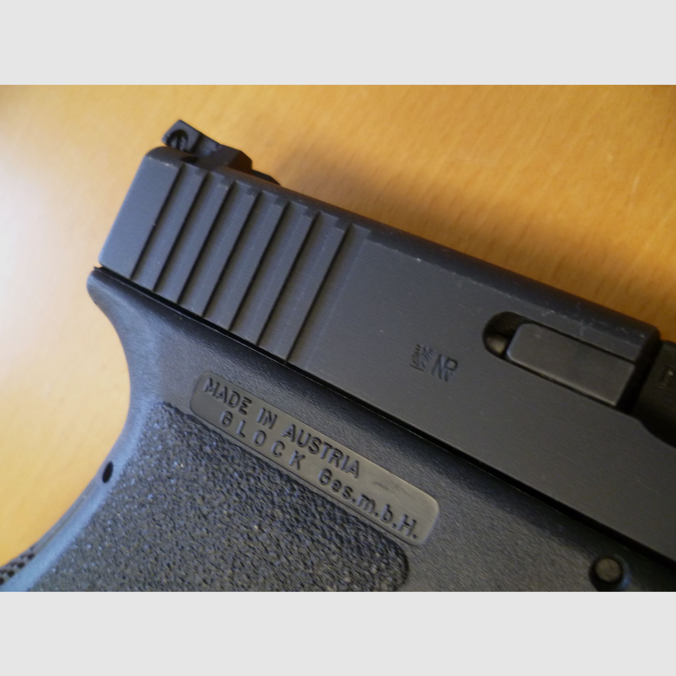 Pistole Glock 21 .45 Auto.