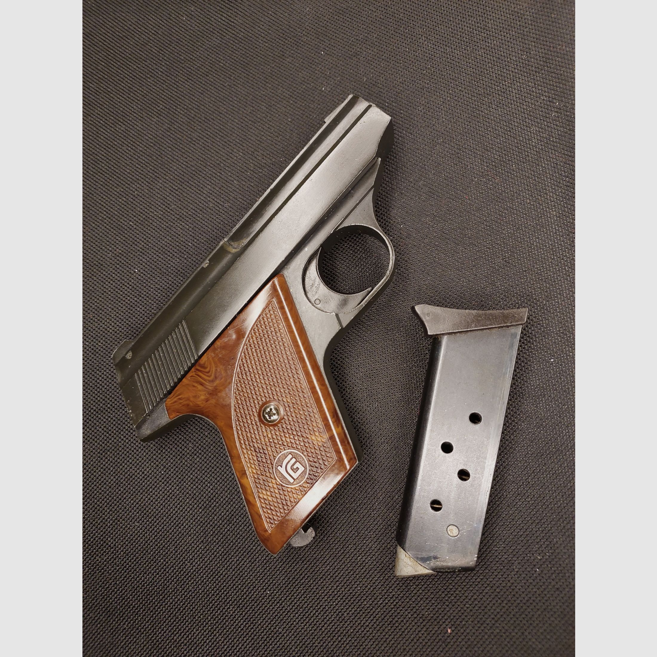 Röhm RG8 / RG 8 Schreckschusspistole 8 mm K. PTB 412 mit Schachtel und Zubehör