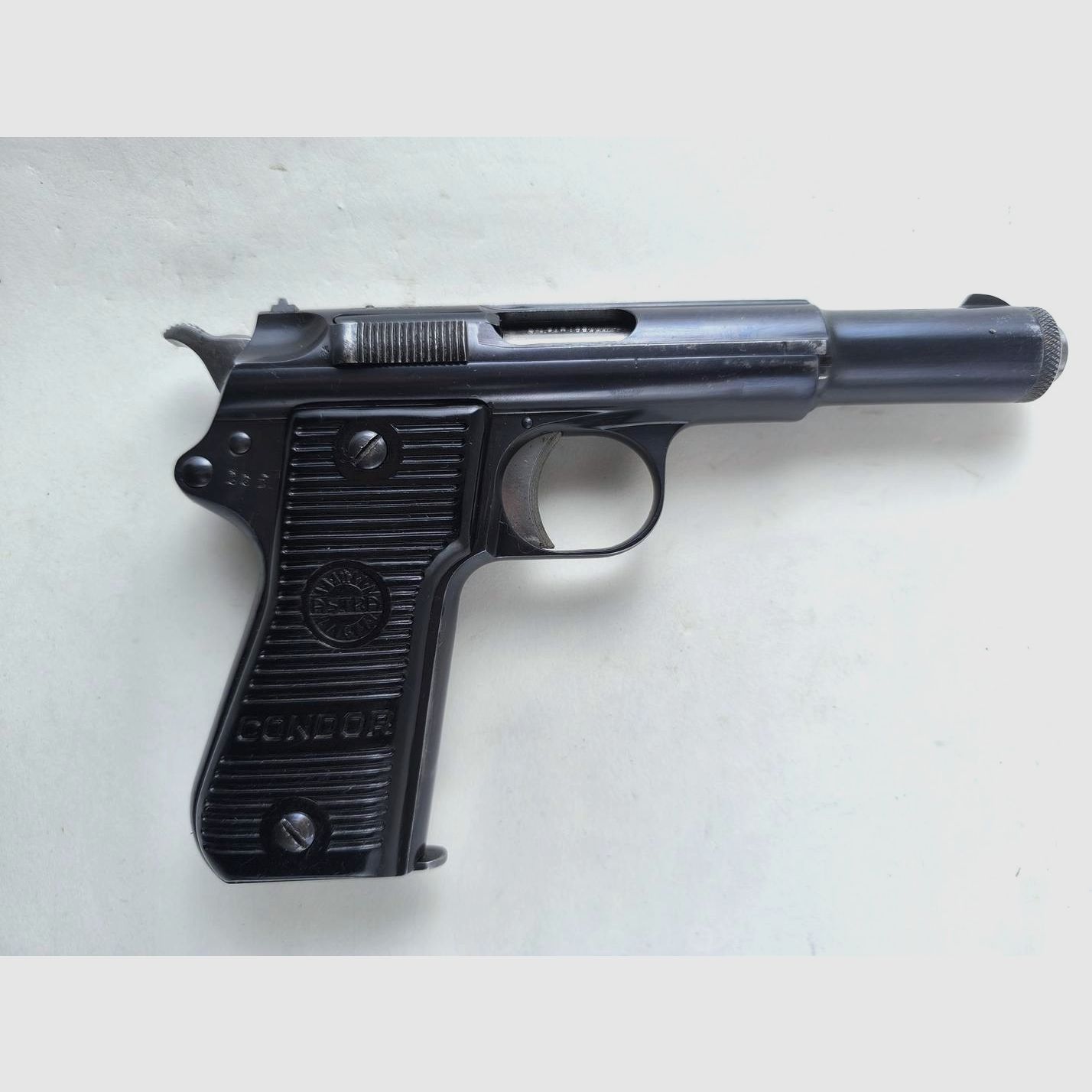 Pistola Astra Model 800 cal. 9mmP, imagen 2 de 8