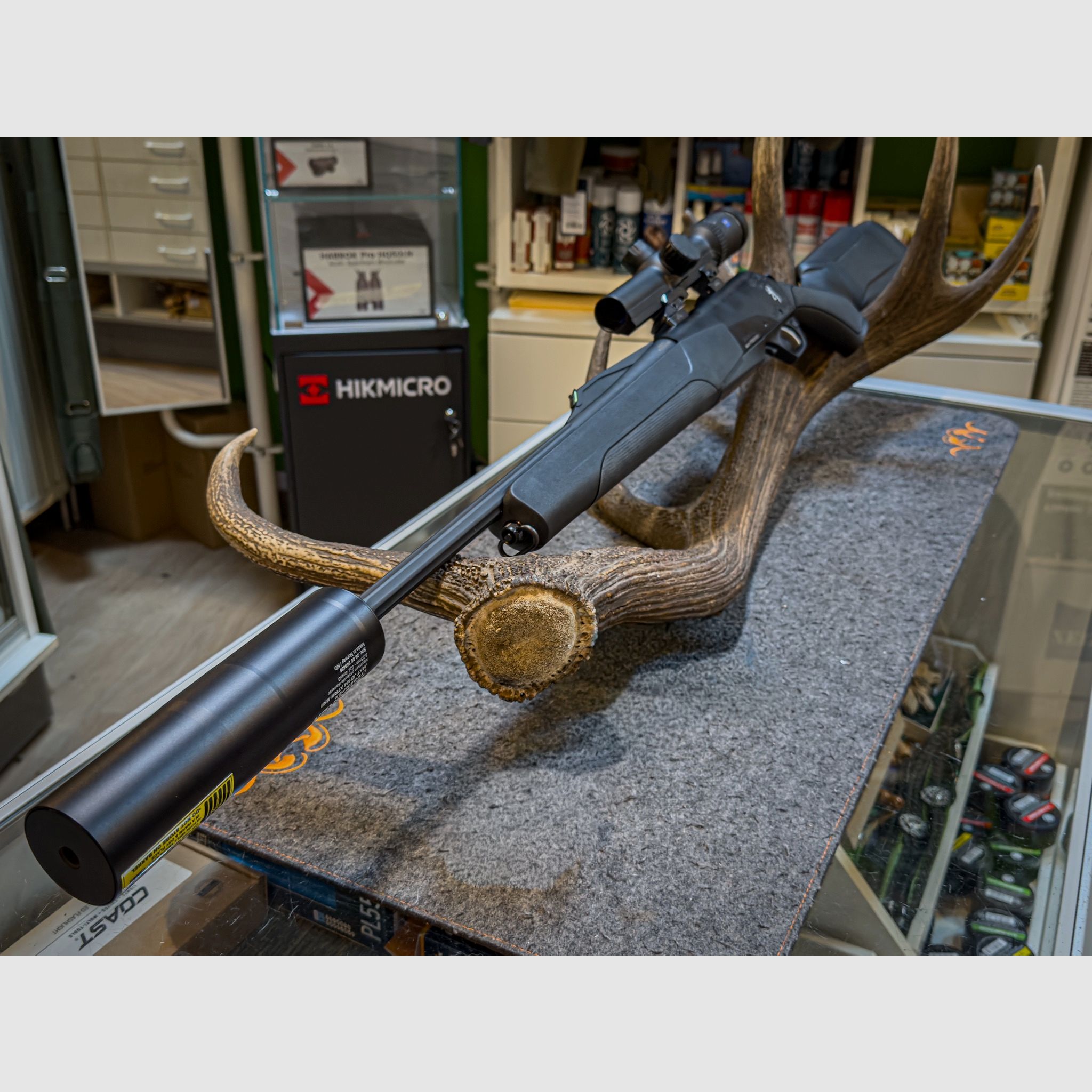 Browning BAR 4X mit Zeiss V6 1-6X24 und Hausken JD184 MK II