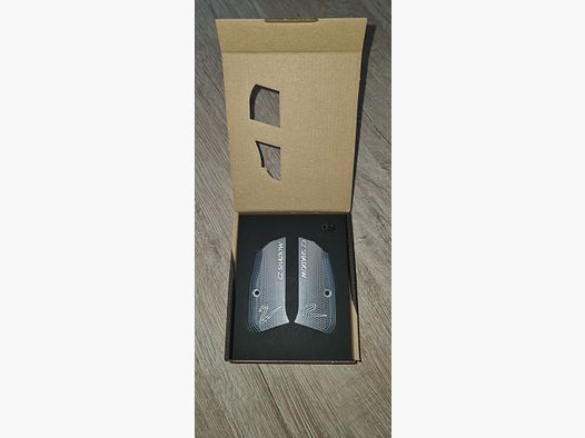 CZ Shadow 2 Compact original grips