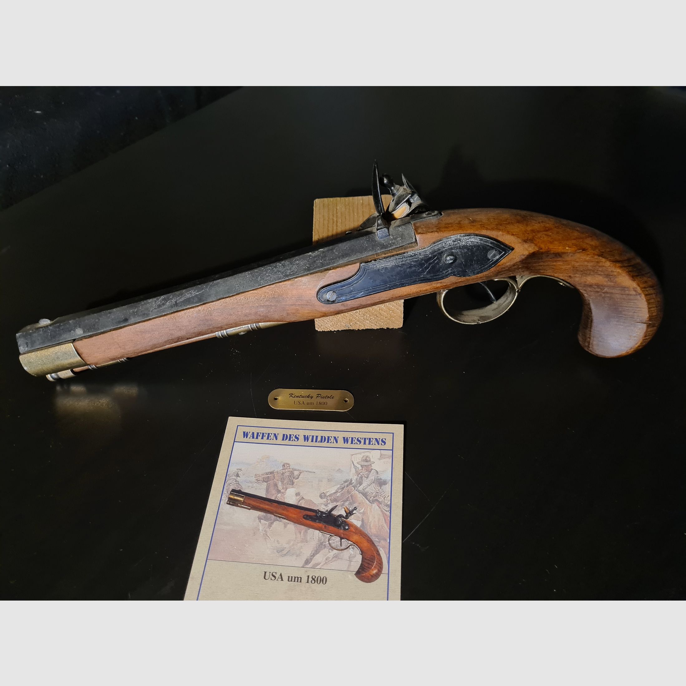 Pistolet Kentucky Dekowaffe
