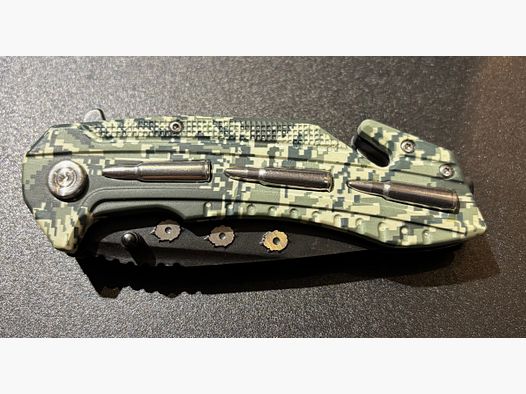 Klappmesser Camuflage Vitrinenstück Neu 