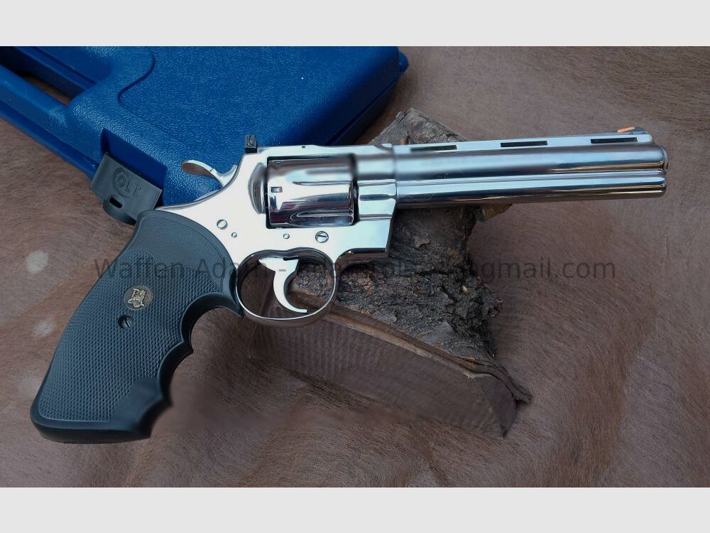 Colt Python 6 cali 6 cali Polerowany ze stali nierdzewnej