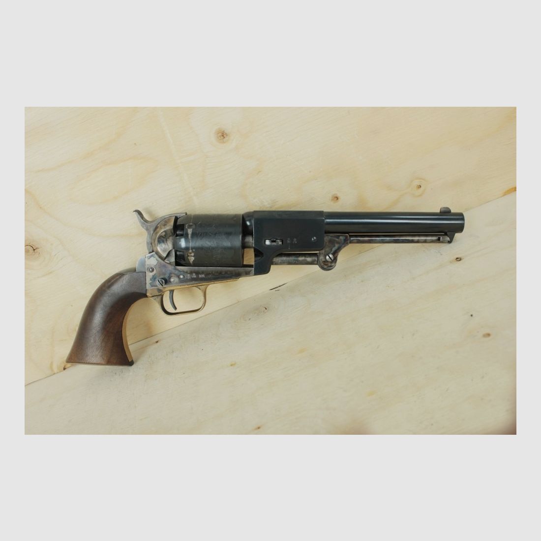 Revólver de pólvora negra UBERTI DRAGON cal. .44, imagen 1 de 3