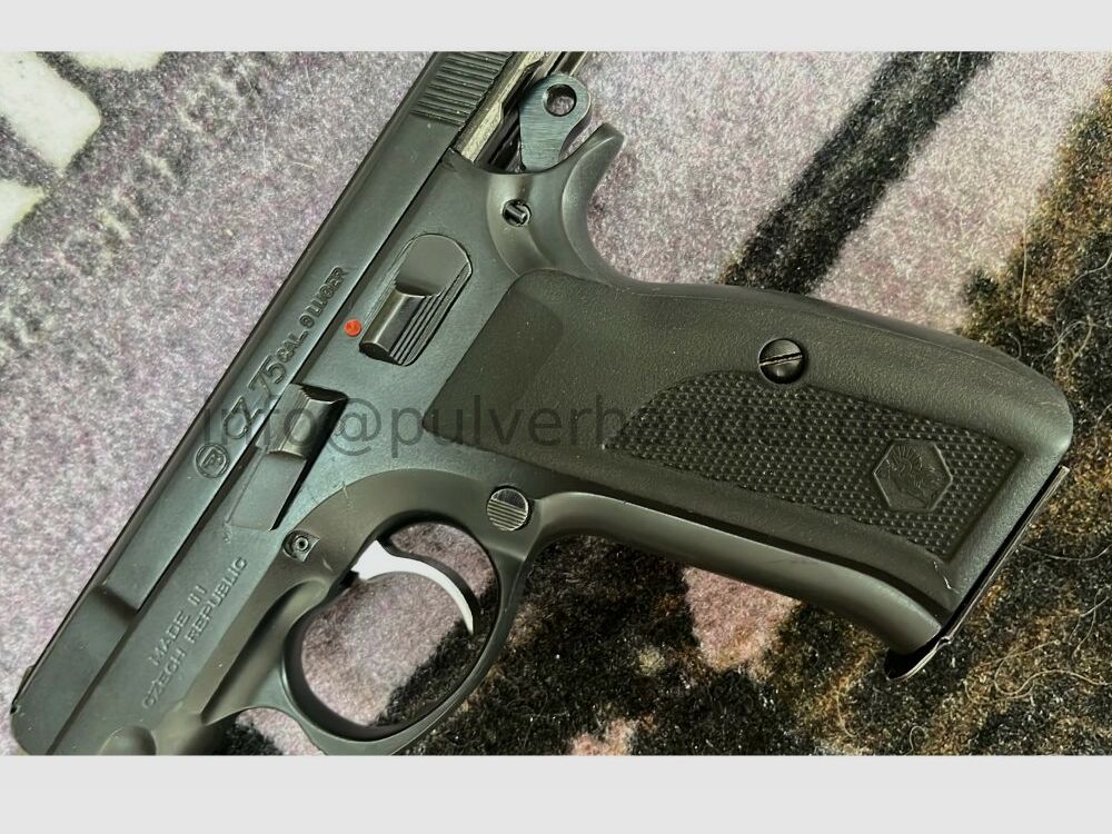 CZ 75 nowa, całkowicie stalowa pistolet z oryginalnymi gumowymi okładzinami 9mm Luger