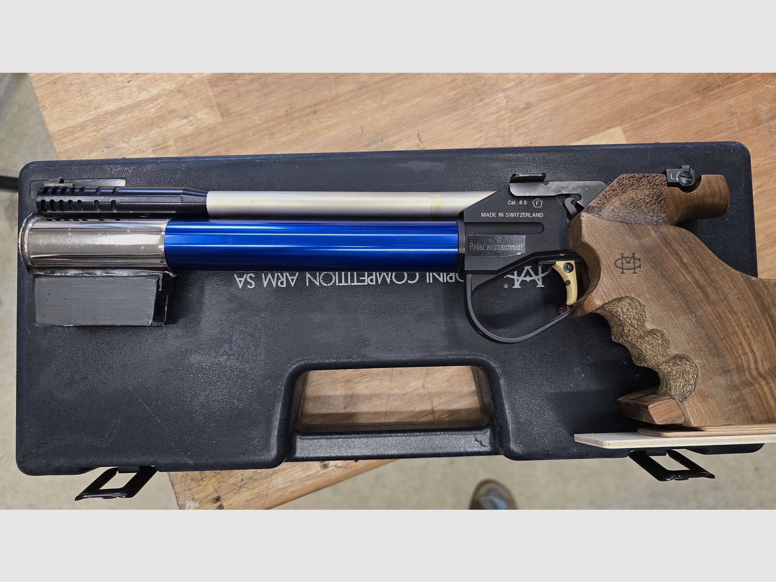 Pistolet à air comprimé Morini 162E, image 1 sur 8