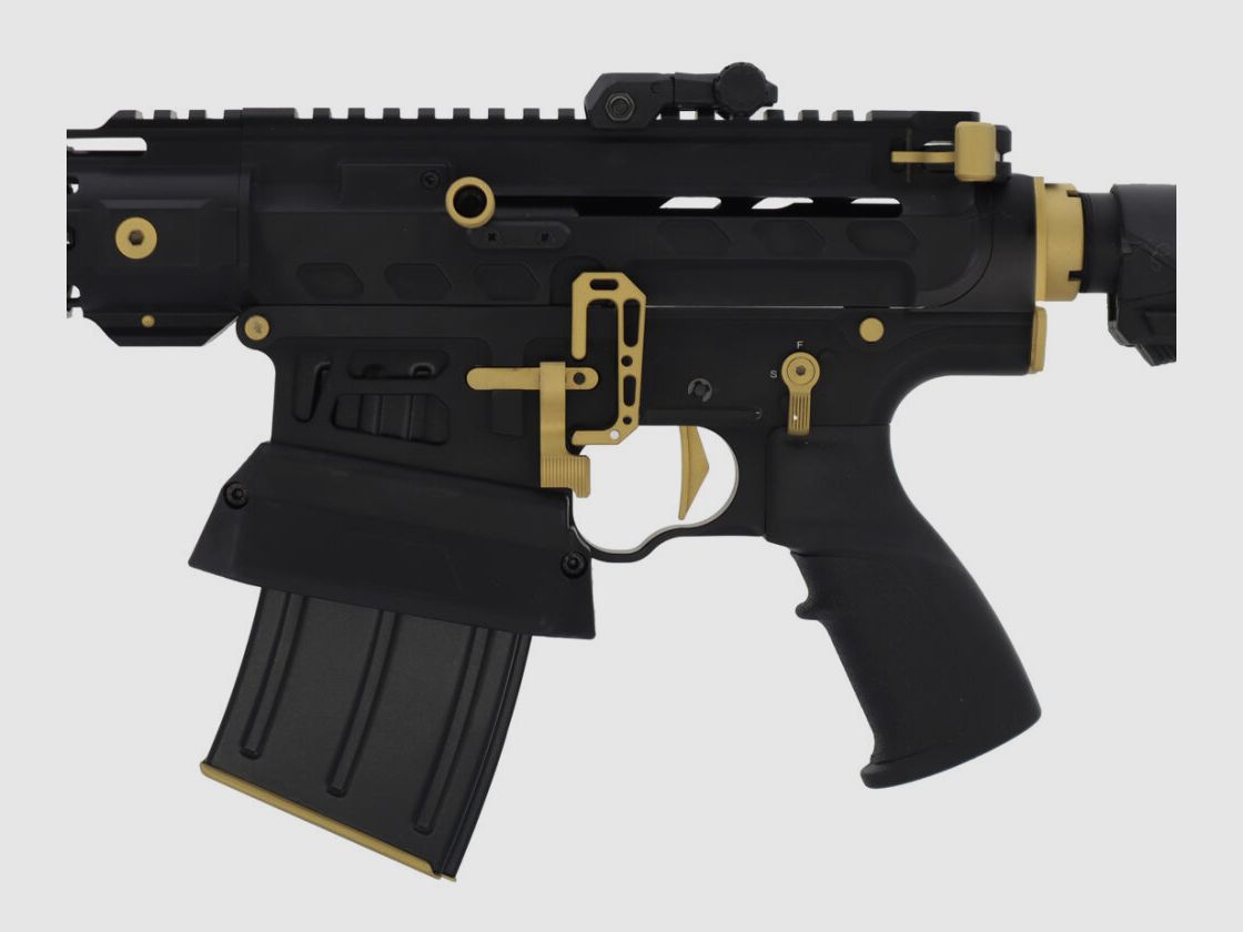 Huglu XR-8 Pro black / gold
