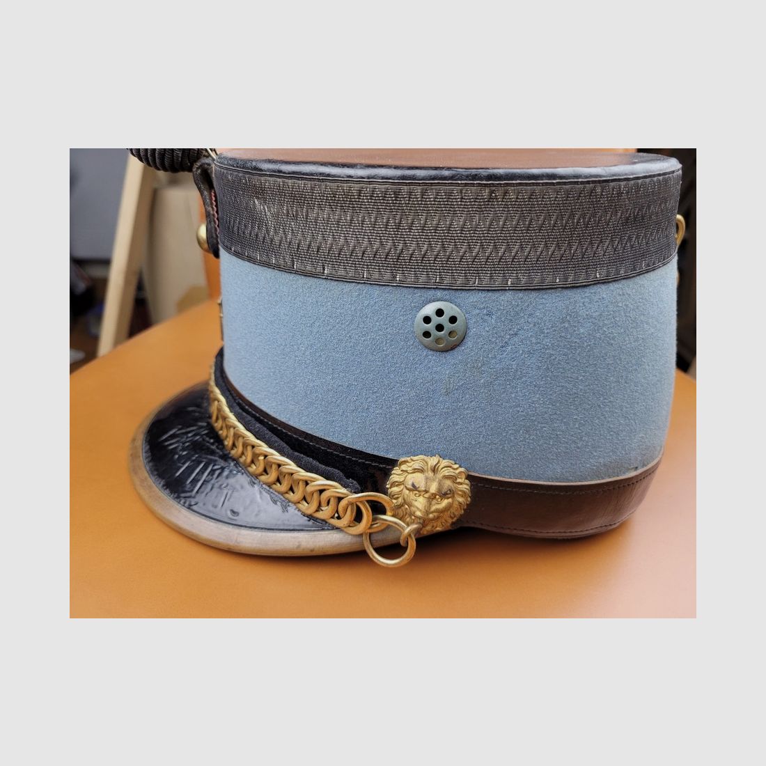 Zeer mooie officier's shako van Jager te paard model 1874 – IIIe Republiek – mooie hoofddeksel – merk van Parijse fabrikant – TBE +, afbeelding 3 van 10