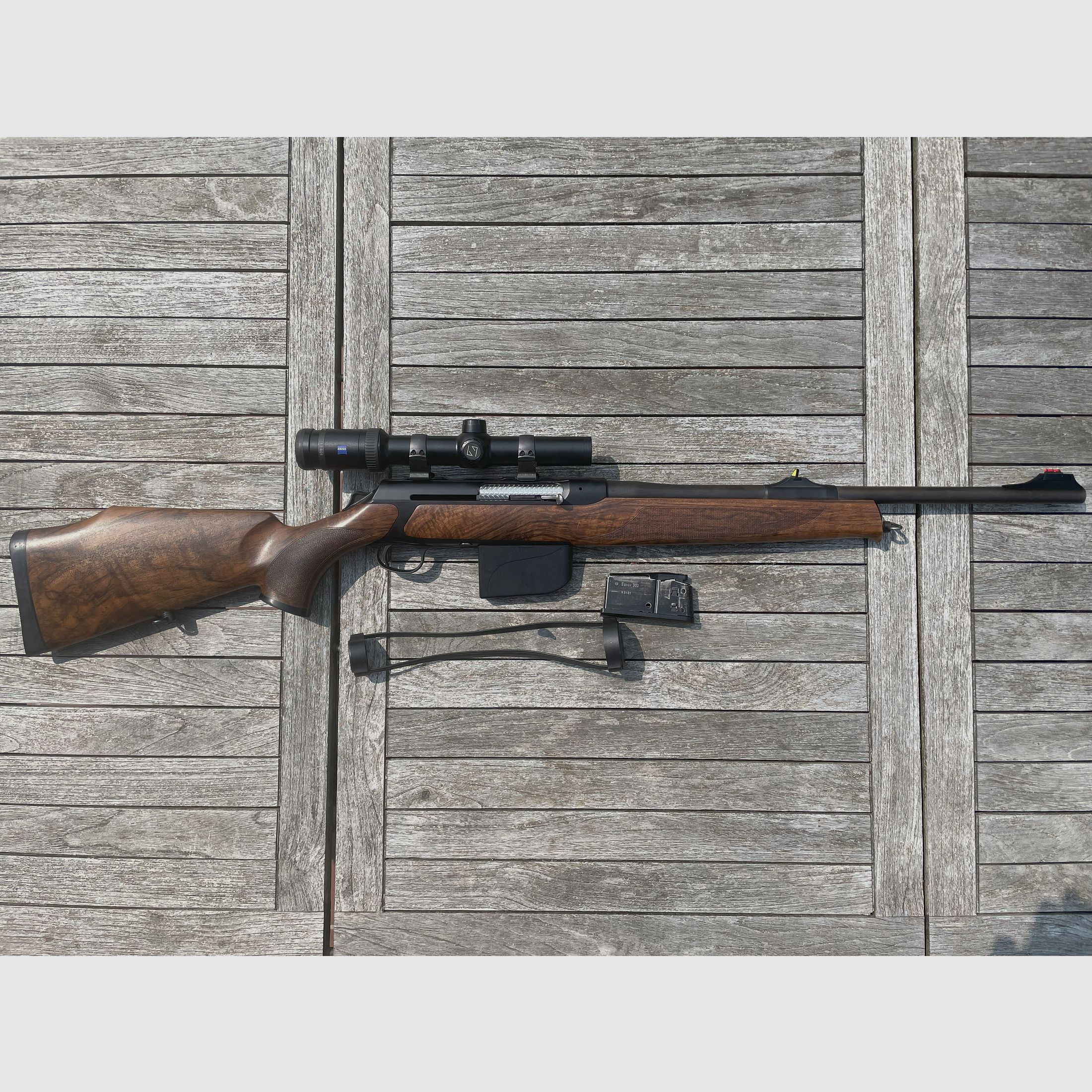 Sauer S303 Elegance 9,3x62 mit Zeiss Victory HT 1.1-4x24 und Munition
