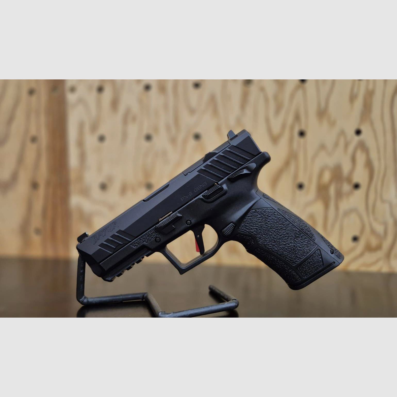 Tisas PX-9 Tender / Batur, Bild 2 von 51
