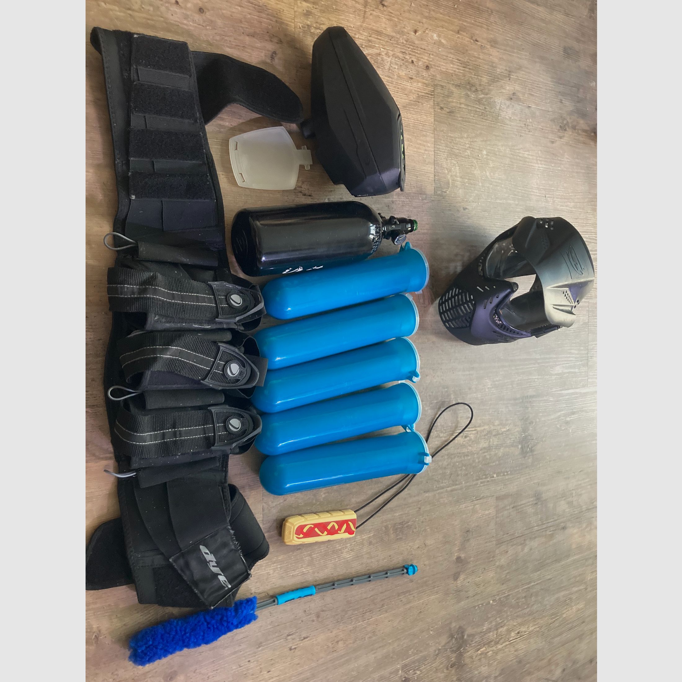 Marcador de paintball ETHA 3 con accesorios