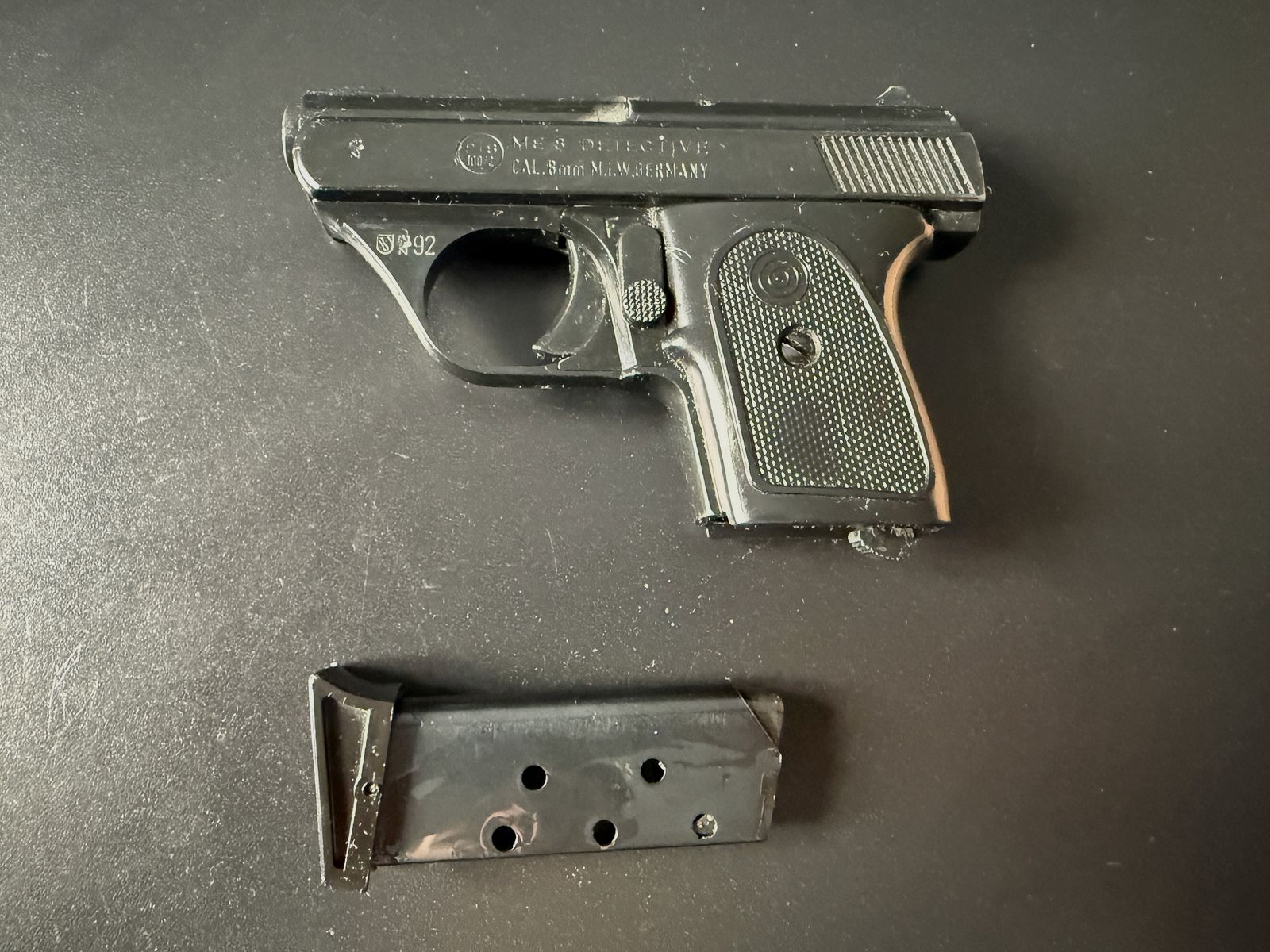 ME 8 Détective Cal. 8mm, pistolet d'alarme