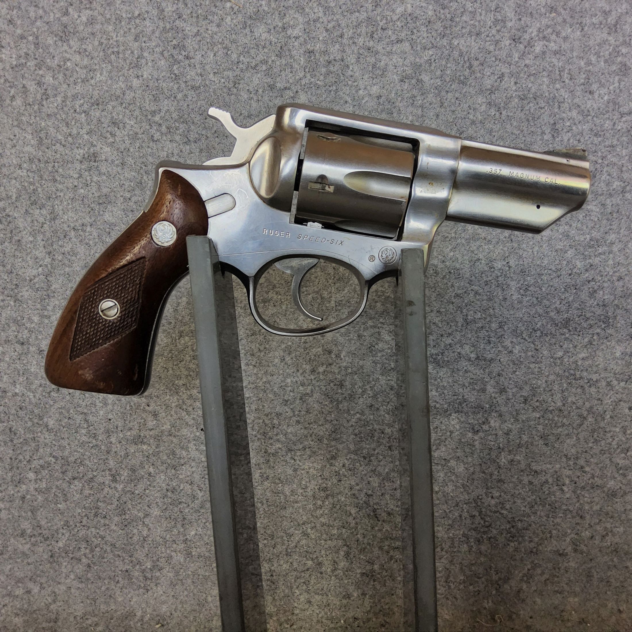 Ruger GP32-speed Six