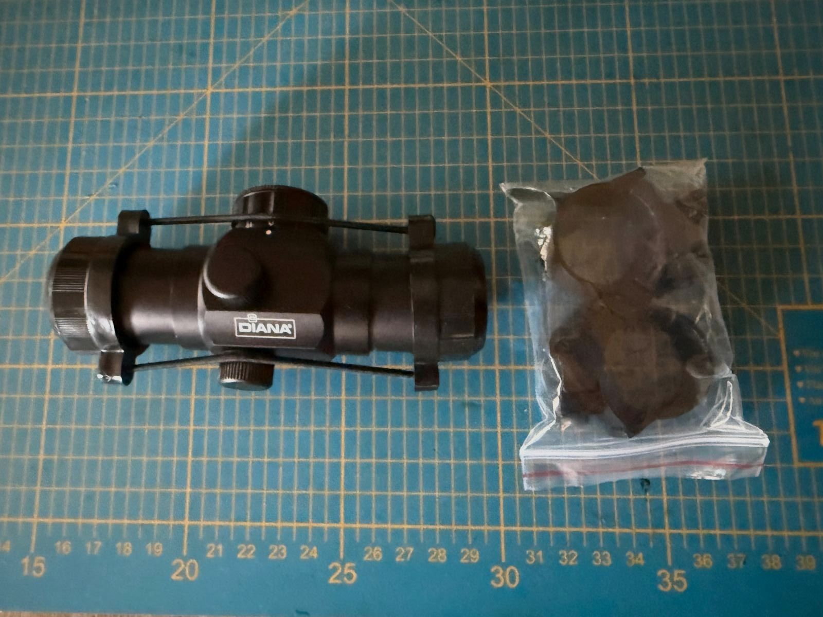 Diana LP8 Magnum Tactical avec mallette et scope, 4.5 mm et max. 7,5 Joule, donc libre à partir de 18 ans