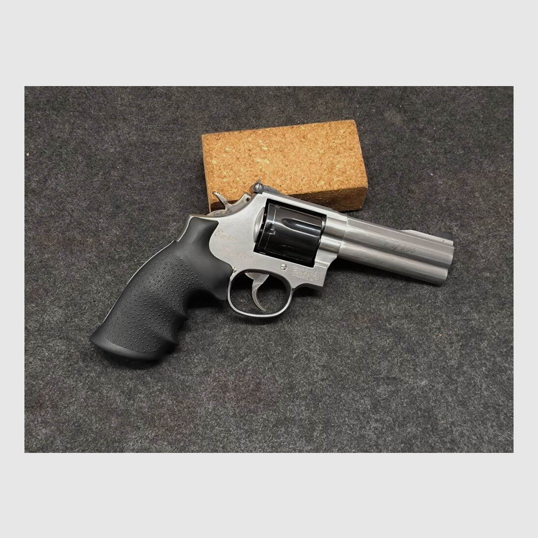 Smith & Wesson	 686-4 Euro Hunter 4"