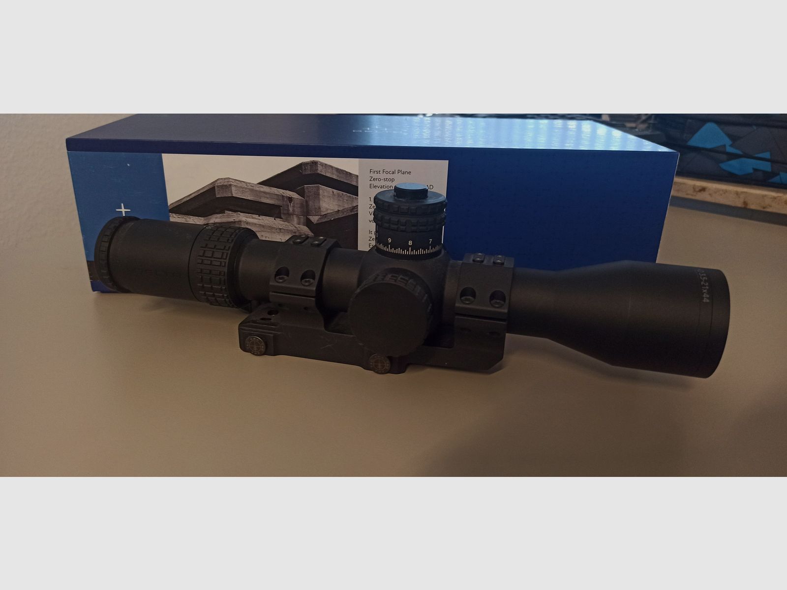Delta Optical Stryker HD 3.5-21x44