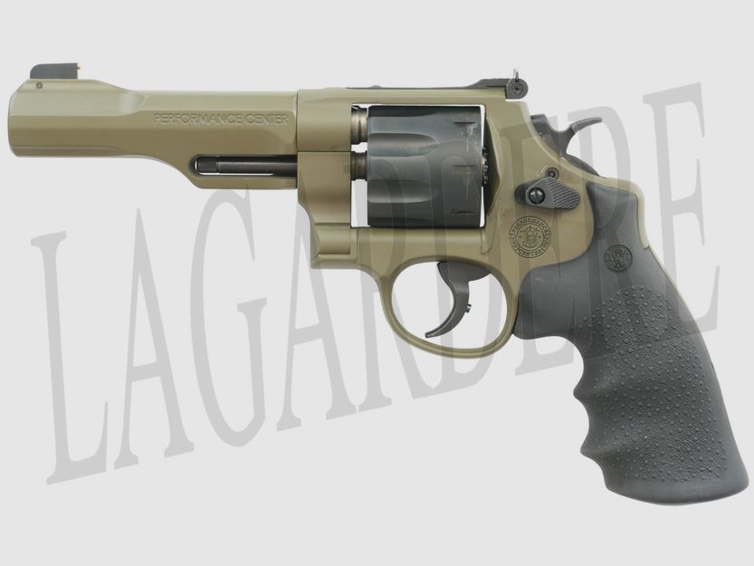 SMITH & WESSON 327 PC 5&Prime;, 8 COUPS, TRR8 MOSS(REVOLVER)