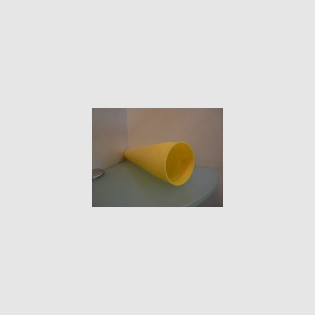 Gelber Trichter für MAGLITE Taschenlampe, Bild 2 von 2