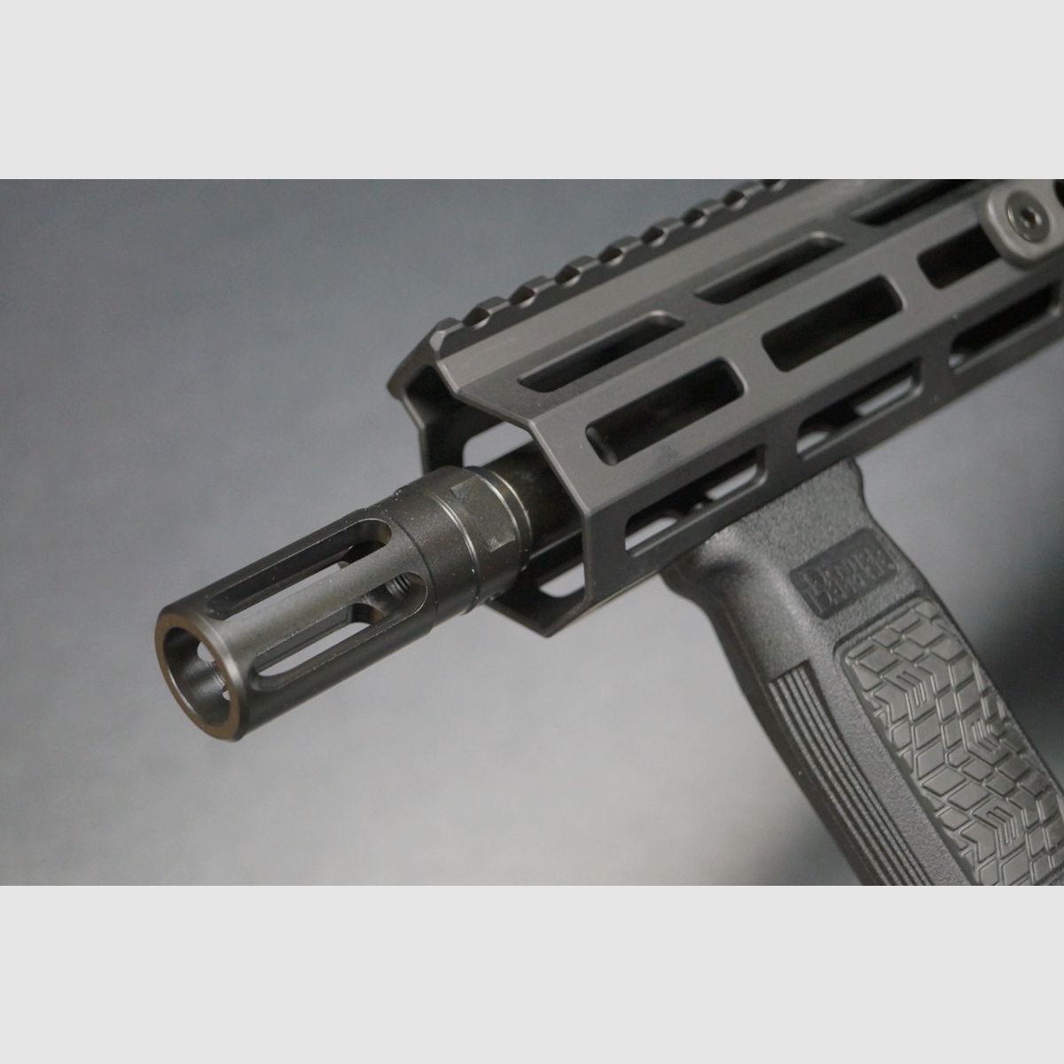 Daniel Defense PCC SBR 8.3″, image 8 sur 9