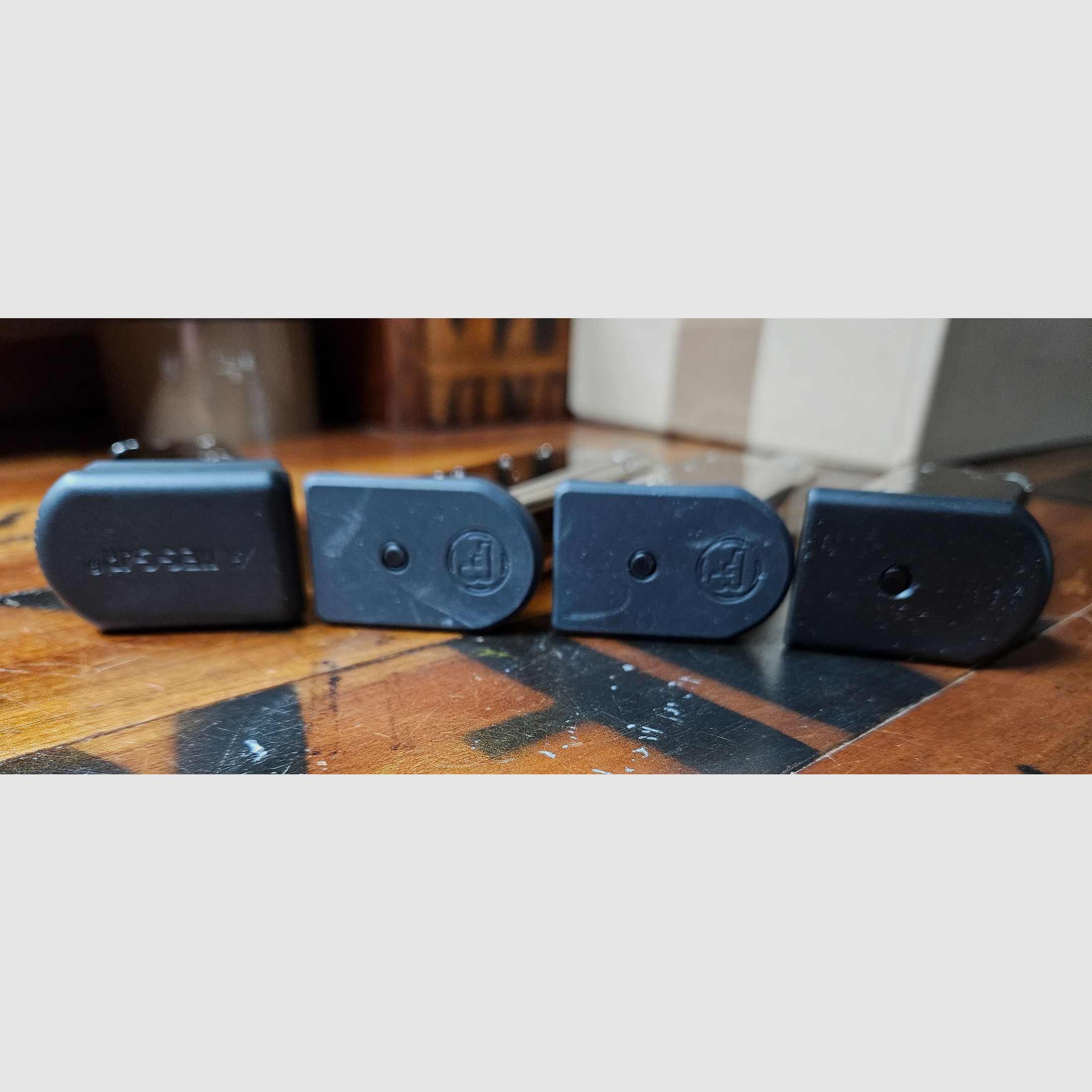 Pistol magazines 9 mm Luger
