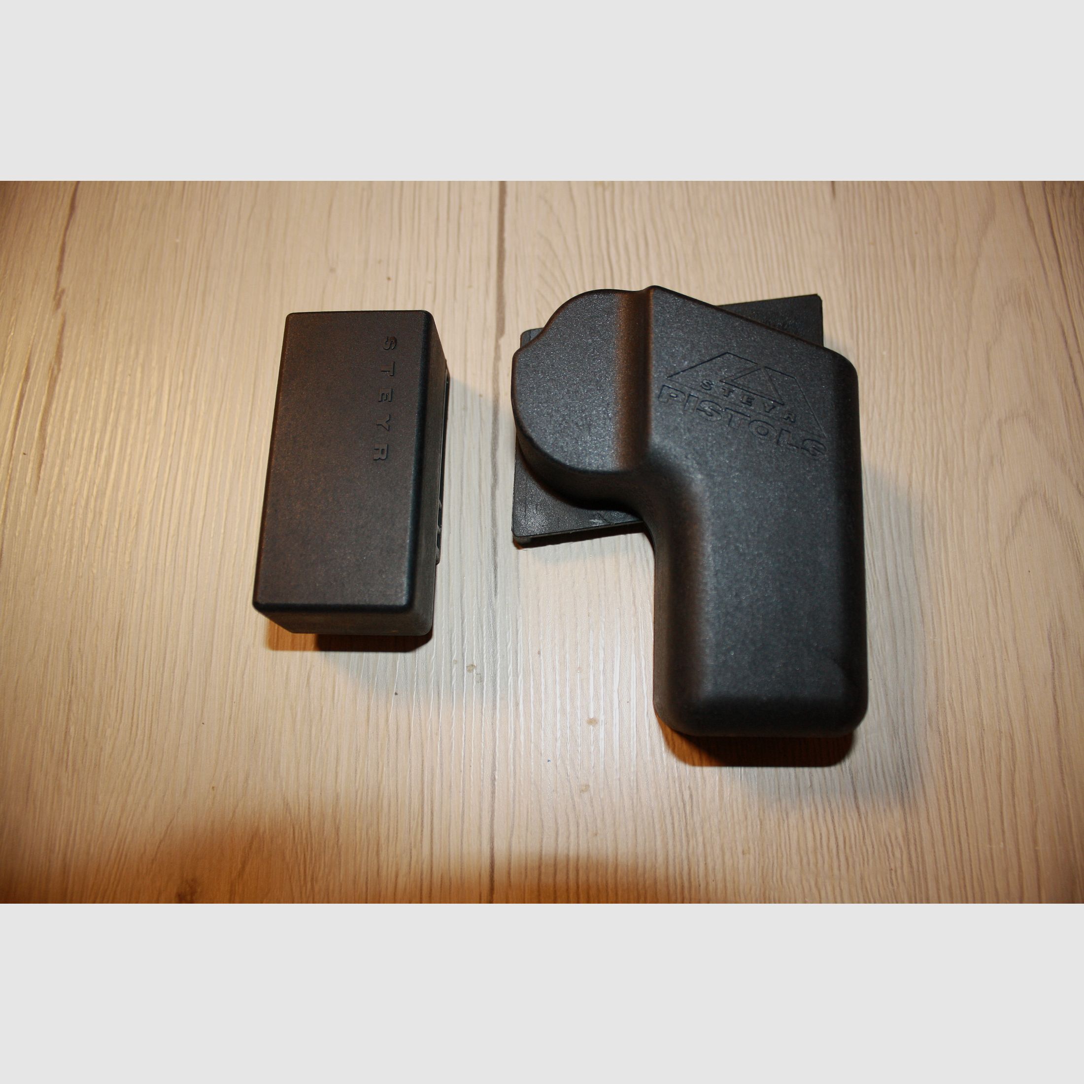 Steyr S9 Pistolet 9x19 z akcesoriami