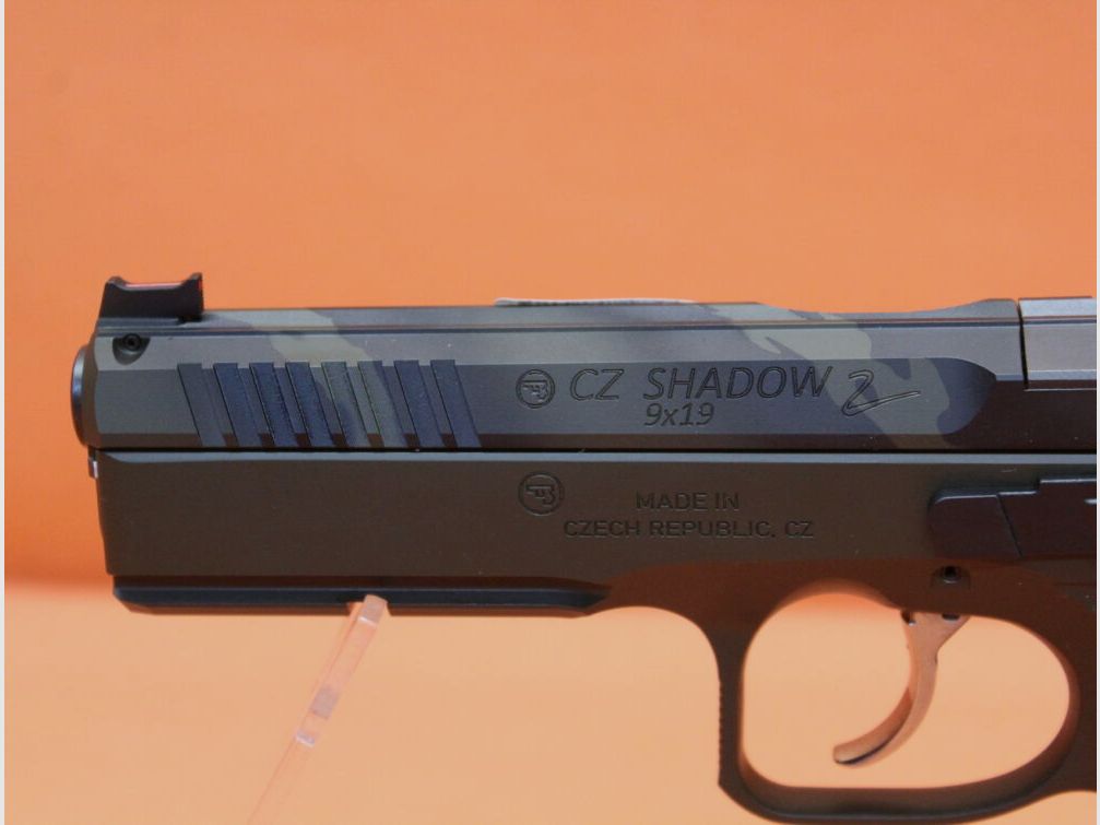 CZUB Ha.Pistolet 9mmLuger CZUB CZ SHADOW2 OR Prêt pour optiques pour viseur point rouge / Modèle spécial Oliv Camo (CZ75)