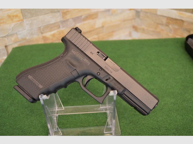 Glock 17 Generation 4 *