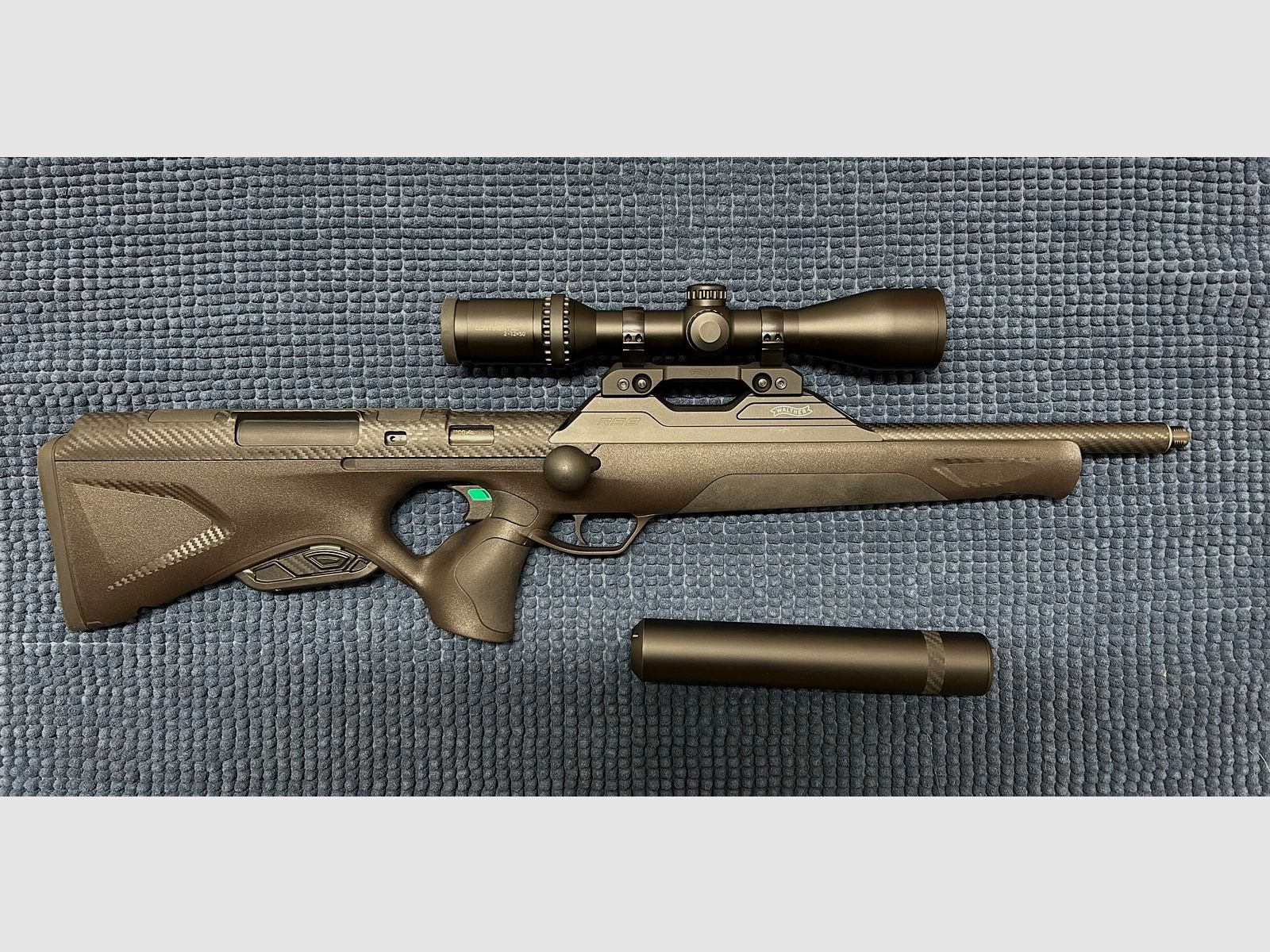 Walther RS3 incluyendo suppressor y montaje
