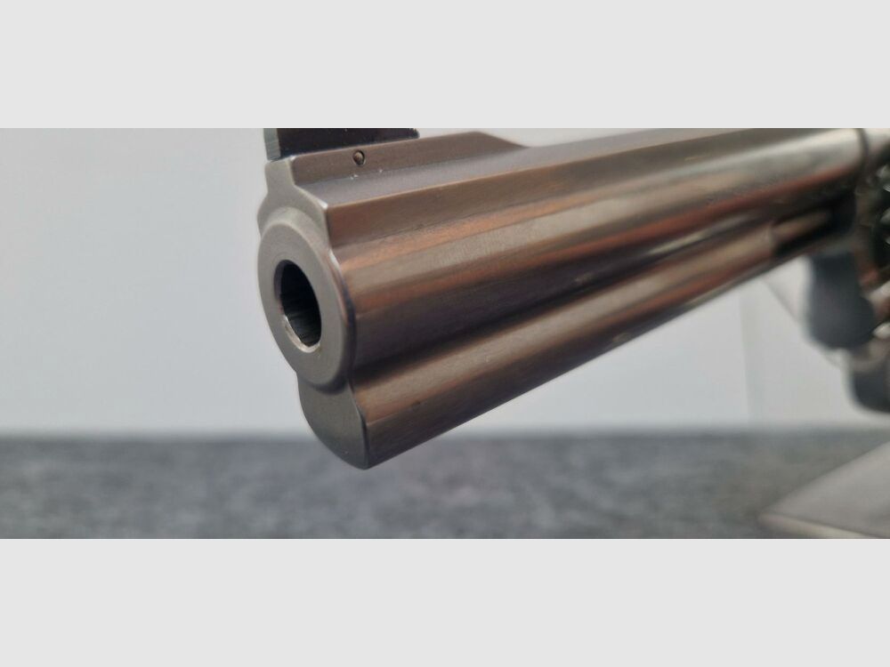 Smith & Wesson Model 686-5