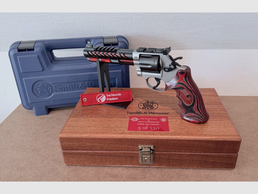 Smith & Wesson 686 DEMON Special Edition