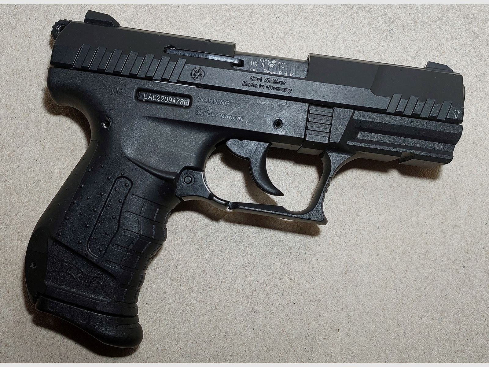 Walther P22 Ready Schreckschuss Pistole 9mm P.A.K. schwarz.